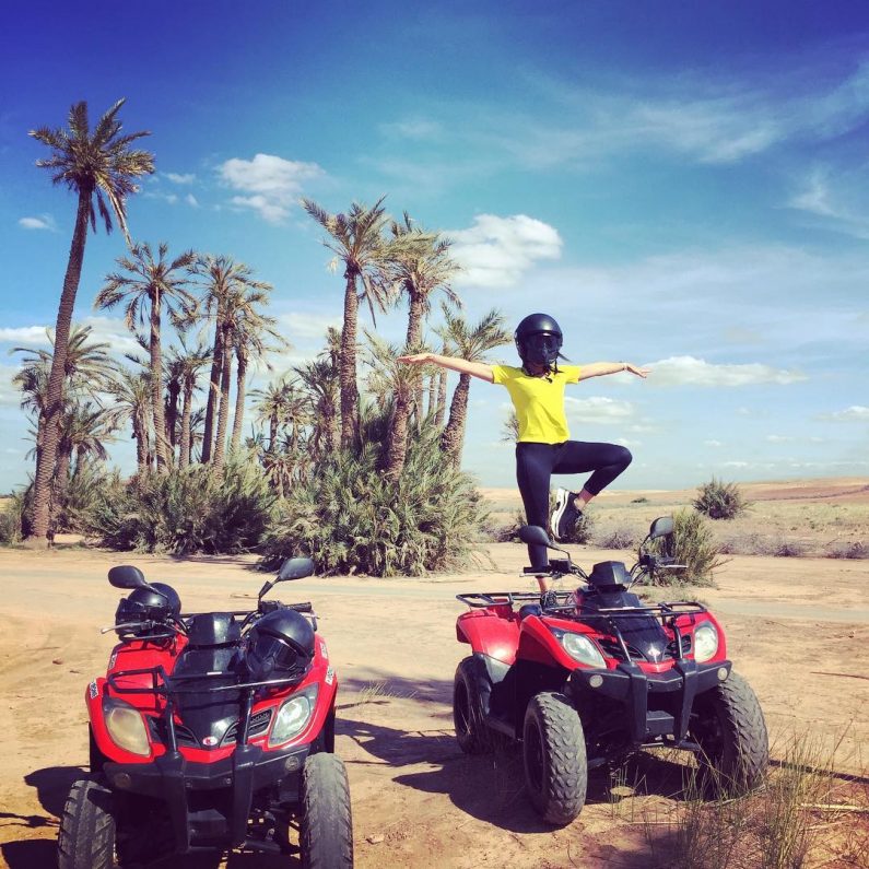 Quad dans le désert