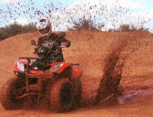Quad dans le désert d'Agafay